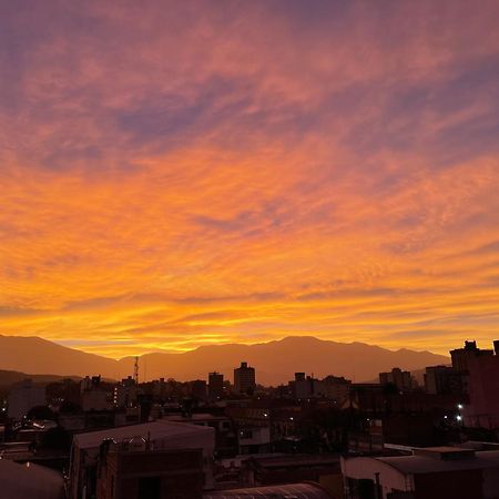Апартаменти Departamento Centrico Con Estacionamiento Gratis Сан-Сальвадор-де-Жужуй Екстер'єр фото